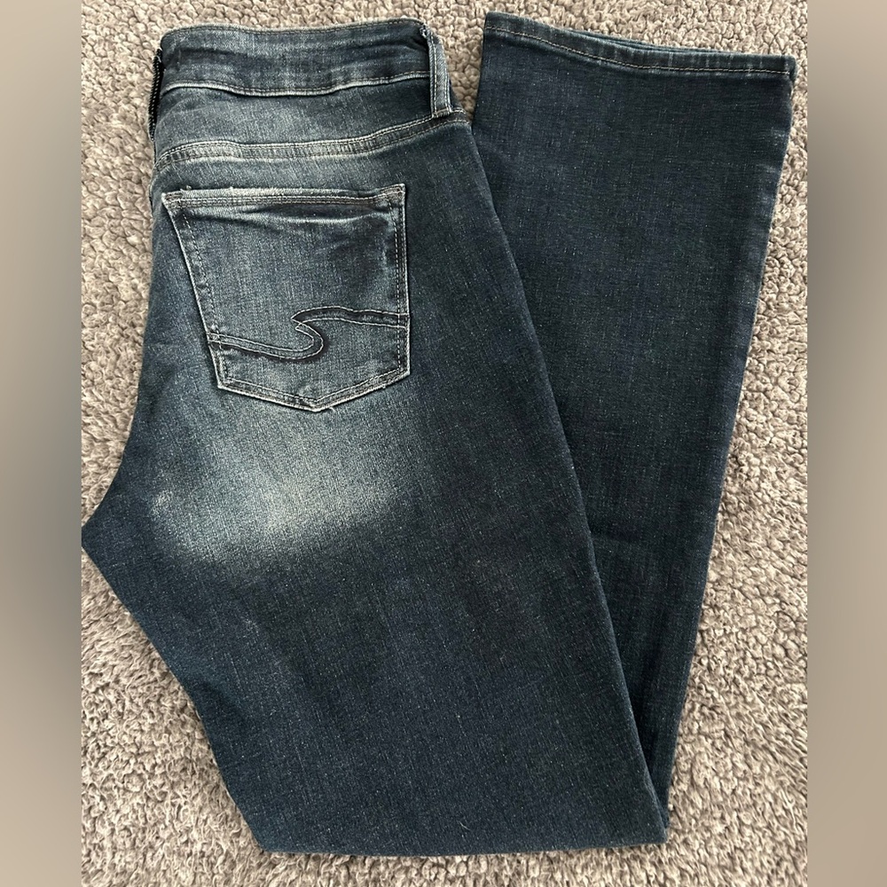 NWOT Silver Jeans Dark Blue Flare